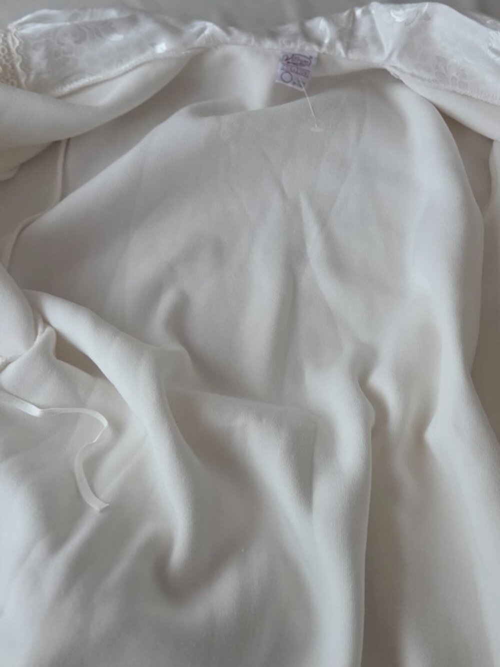 NWT Vintage Vilfram Creations for M. Lana White Fleece Robe - Picture 3 of 8
